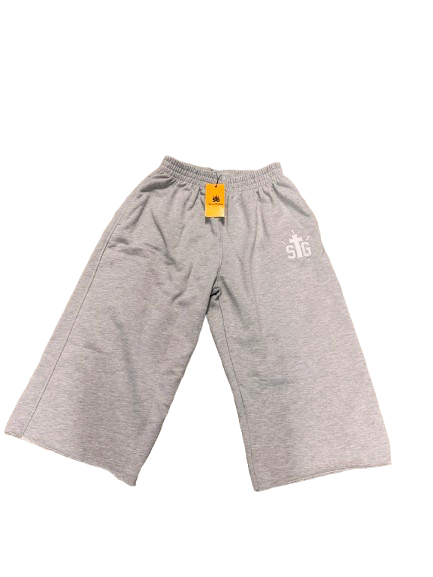 3/4 Sweatshorts- Heather Grey